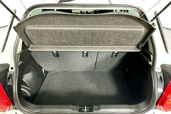 2023 Suzuki SWIFT GL NAVI AZ SERIES II