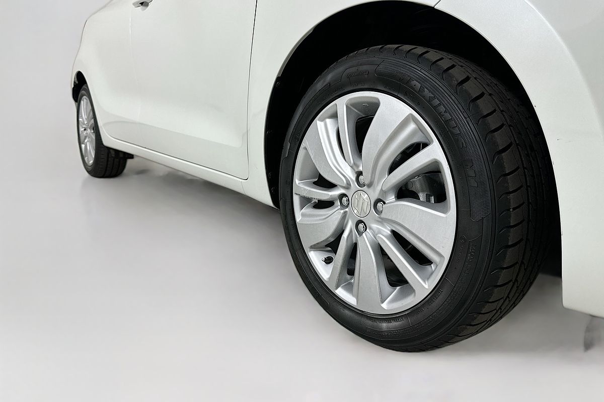 2020 Suzuki SWIFT GL NAVI AZ SERIES II