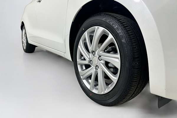 2023 Suzuki SWIFT GL NAVI AZ SERIES II