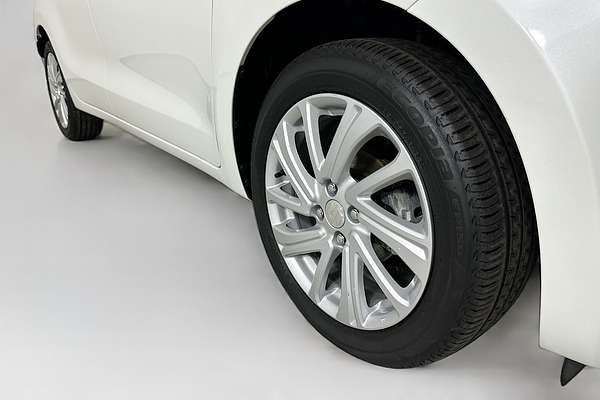 2023 Suzuki SWIFT GL NAVI AZ SERIES II