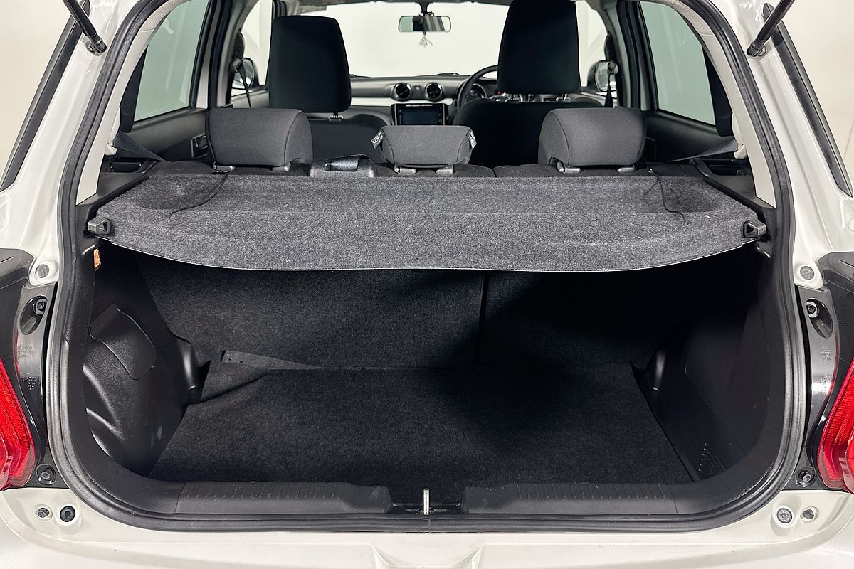 2023 Suzuki SWIFT GL NAVI AZ SERIES II