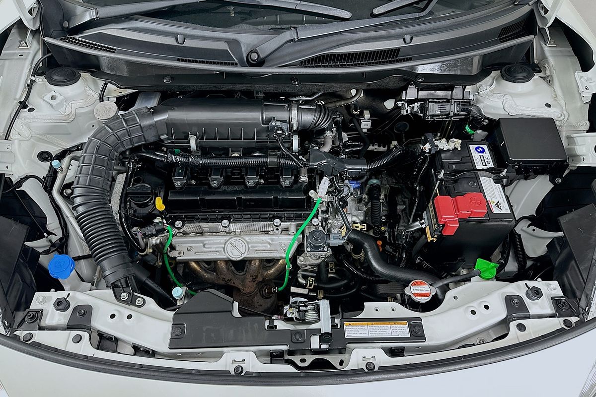 2020 Suzuki SWIFT GL NAVI AZ SERIES II