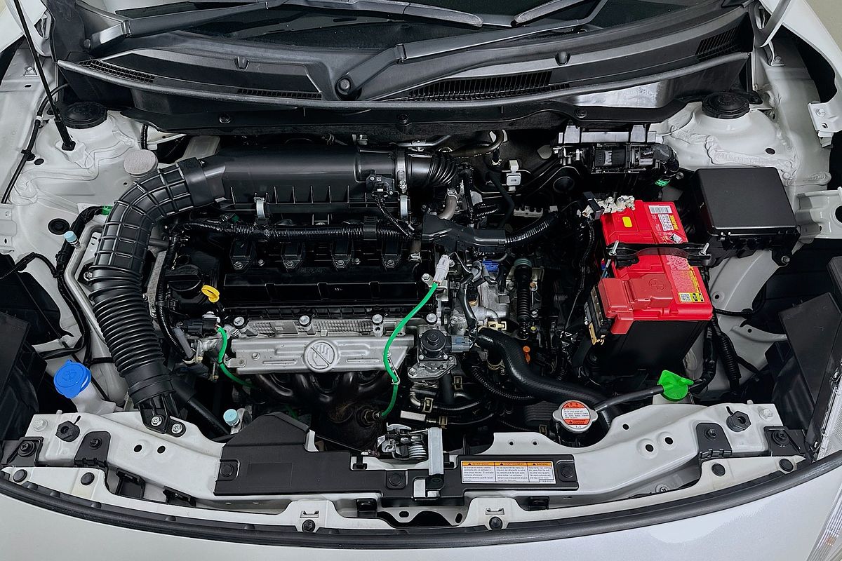 2021 Suzuki SWIFT GL NAVI AZ SERIES II