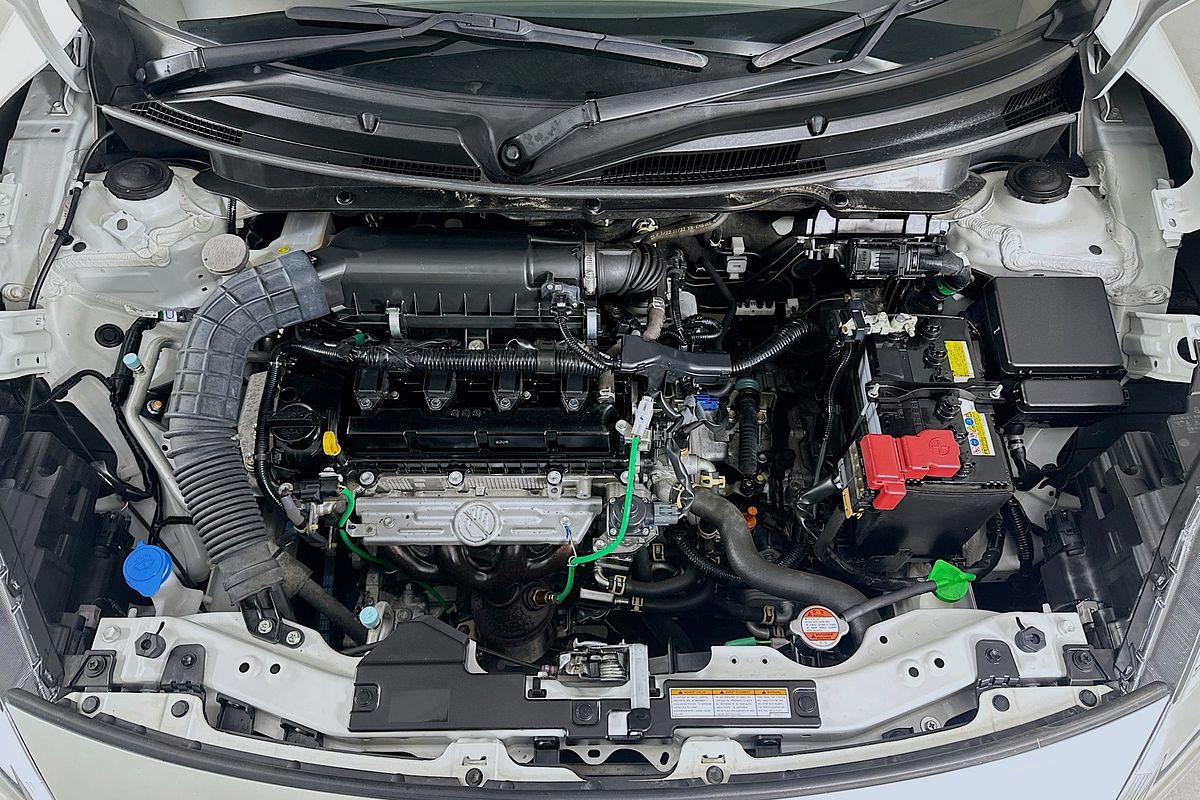 2022 Suzuki SWIFT GL NAVI AZ SERIES II