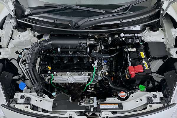 2023 Suzuki SWIFT GL NAVI AZ SERIES II