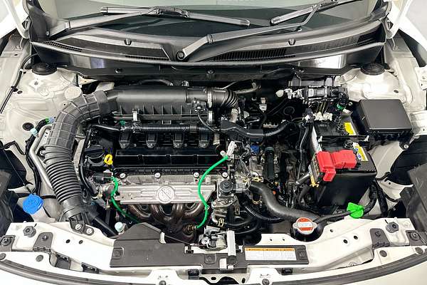 2023 Suzuki SWIFT GL NAVI AZ SERIES II
