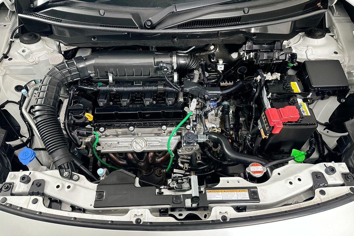 2023 Suzuki SWIFT GL NAVI AZ SERIES II