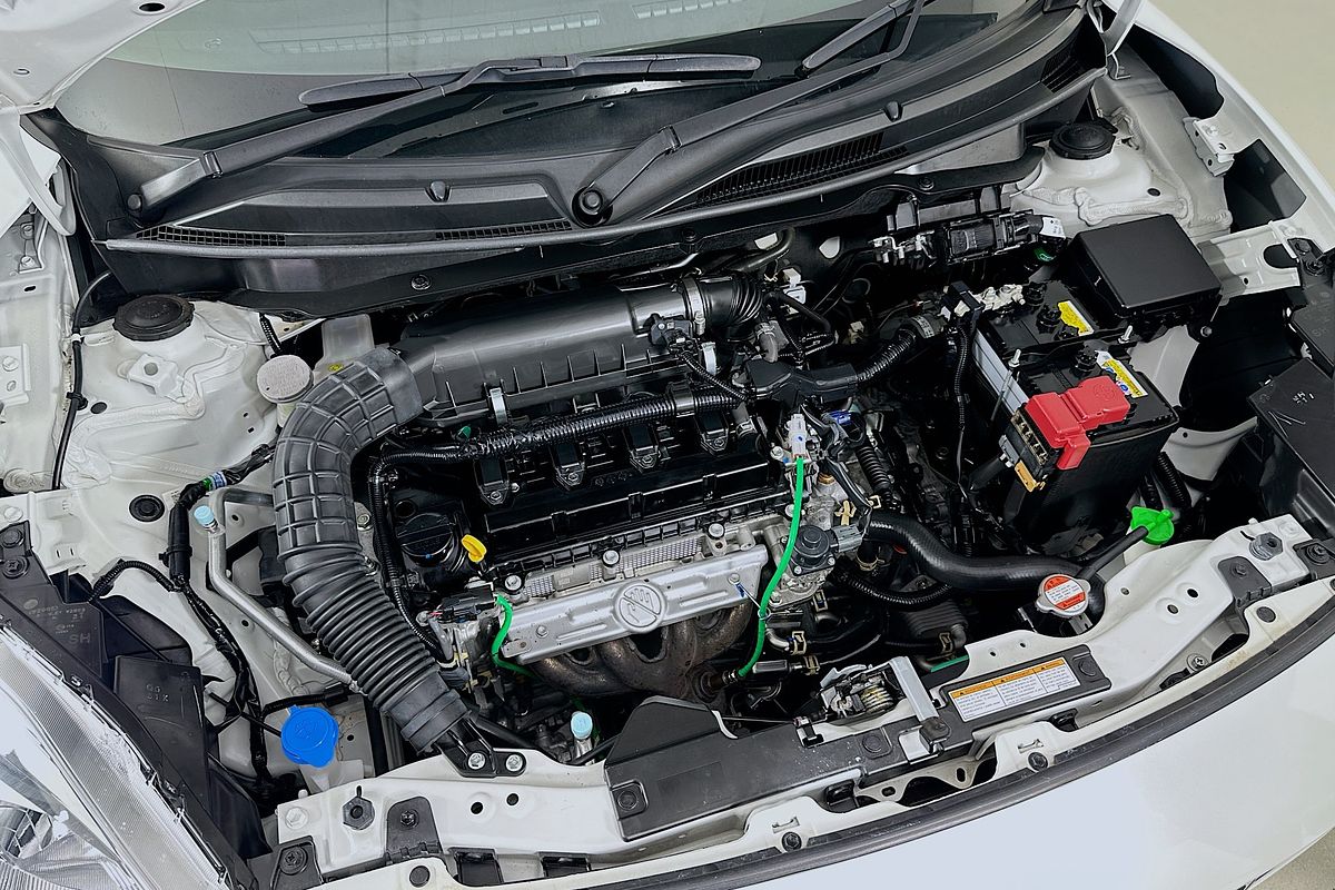 2023 Suzuki SWIFT GL NAVI AZ SERIES II