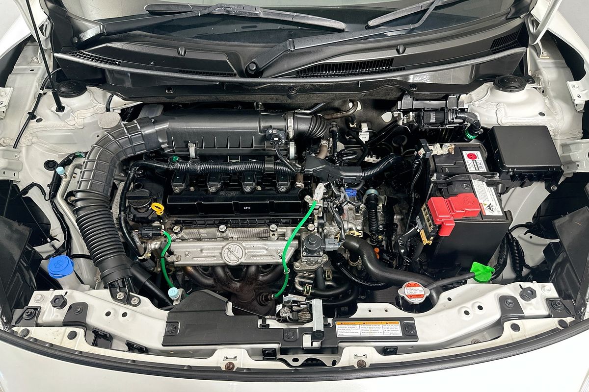 2020 Suzuki SWIFT GL NAVI AZ SERIES II