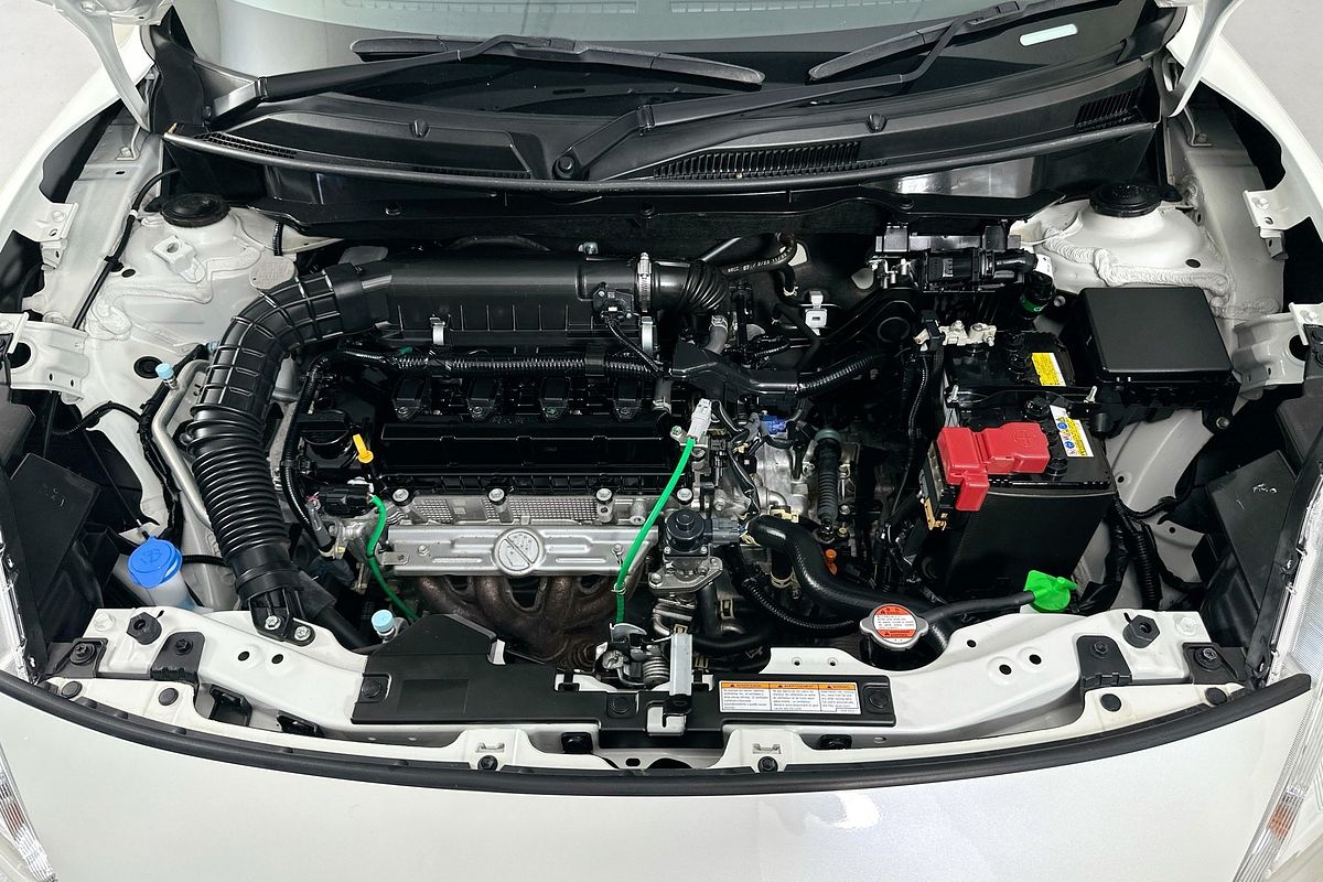 2023 Suzuki SWIFT GL NAVI AZ SERIES II