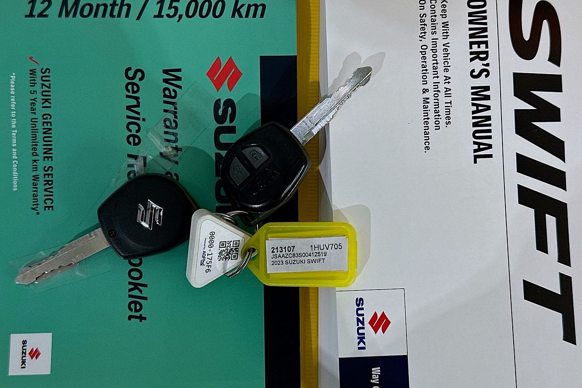 2023 Suzuki SWIFT GL NAVI AZ SERIES II