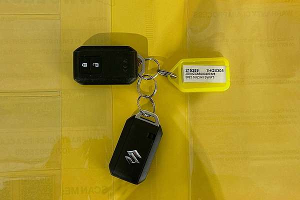 2022 Suzuki SWIFT GL NAVI AZ SERIES II