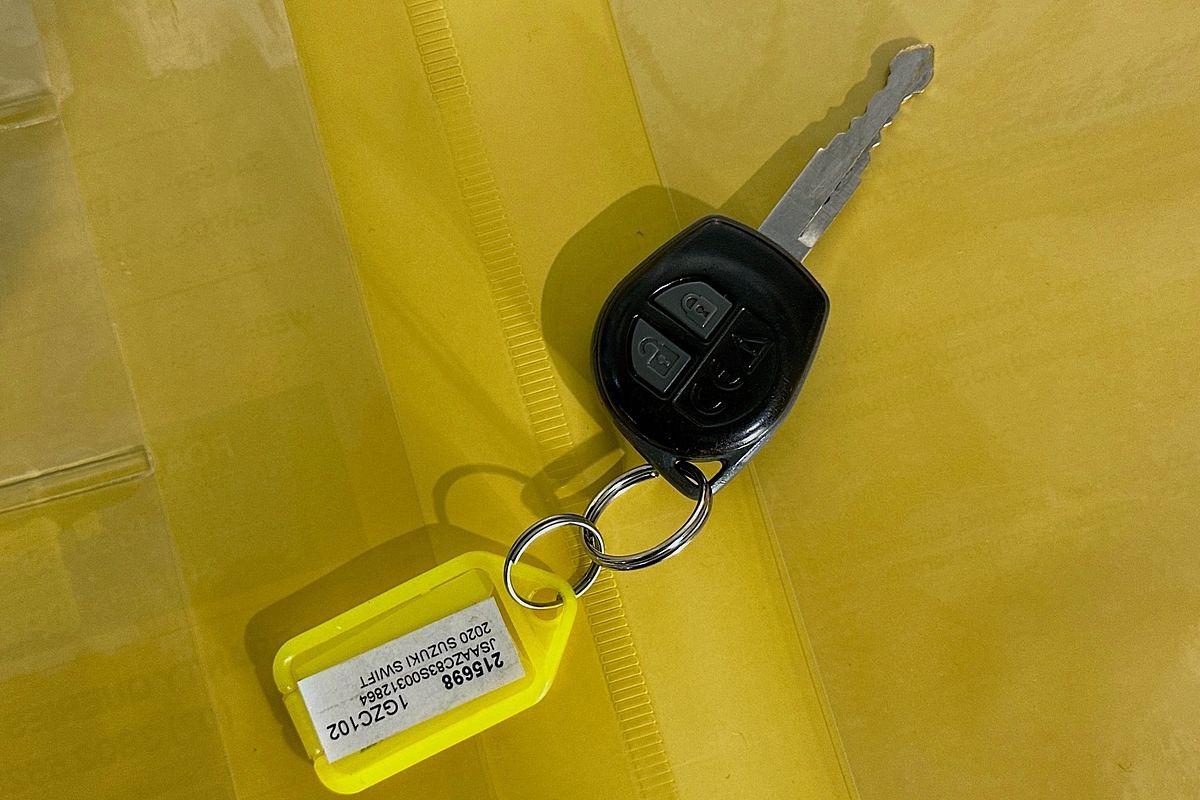 2020 Suzuki SWIFT GL NAVI AZ SERIES II