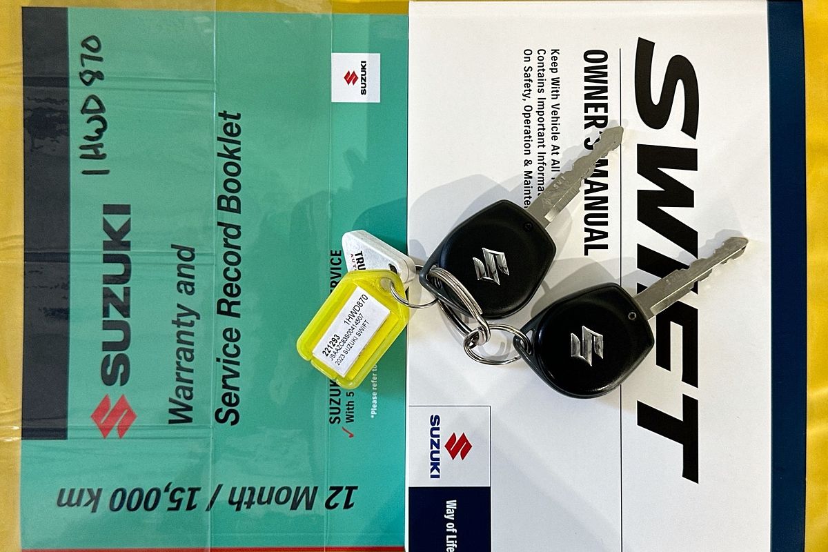 2023 Suzuki SWIFT GL NAVI AZ SERIES II