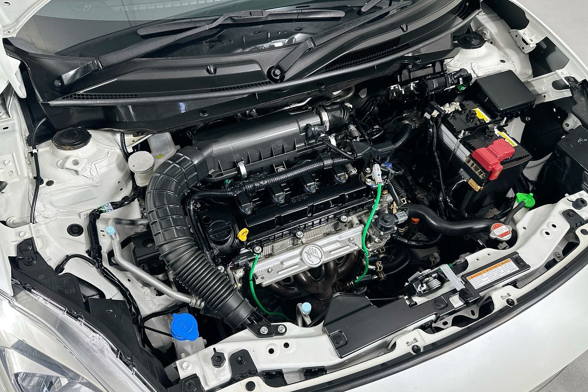 2023 Suzuki SWIFT GL NAVI AZ SERIES II