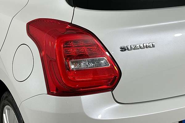 2020 Suzuki SWIFT GL NAVI AZ SERIES II