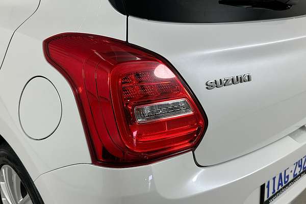 2023 Suzuki SWIFT GL NAVI AZ SERIES II