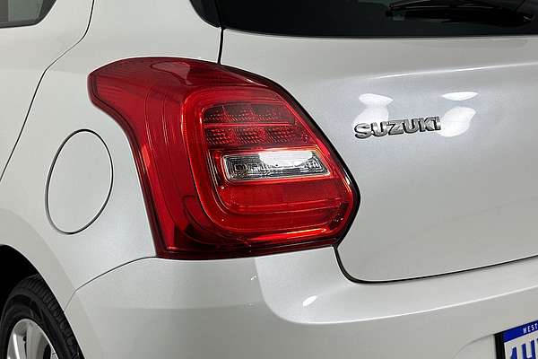 2023 Suzuki SWIFT GL NAVI AZ SERIES II