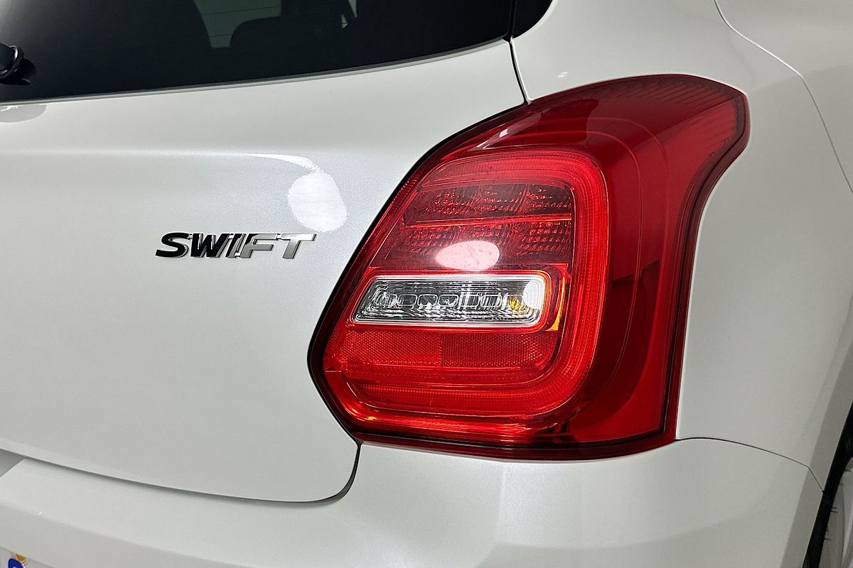 2023 Suzuki SWIFT GL NAVI AZ SERIES II