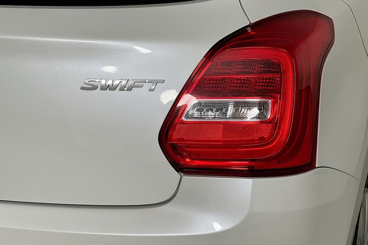 2020 Suzuki SWIFT GL NAVI AZ SERIES II