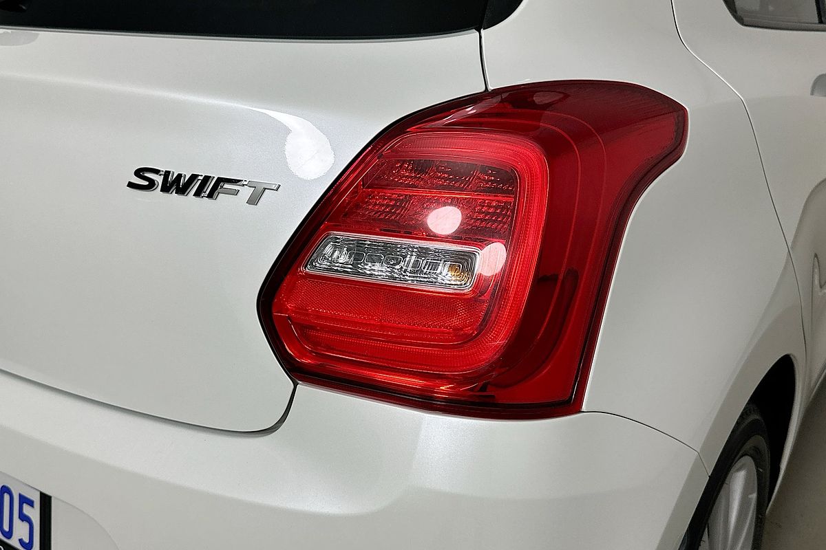 2020 Suzuki SWIFT GL NAVI AZ SERIES II