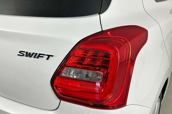 2023 Suzuki SWIFT GL NAVI AZ SERIES II