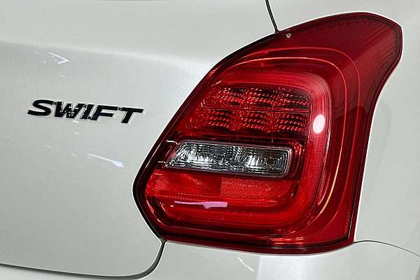 2023 Suzuki SWIFT GL NAVI AZ SERIES II