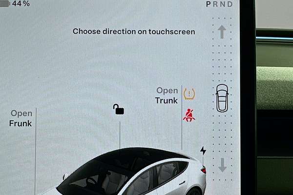 2024 Tesla MODEL 3 REAR-WHEEL DRIVE MY23.5