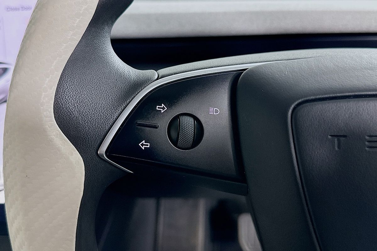 2024 Tesla MODEL 3 REAR-WHEEL DRIVE MY23.5