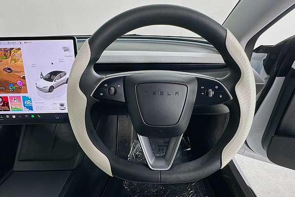 2024 Tesla MODEL 3 REAR-WHEEL DRIVE MY23.5