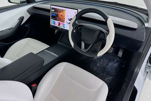 2024 Tesla MODEL 3 REAR-WHEEL DRIVE MY23.5
