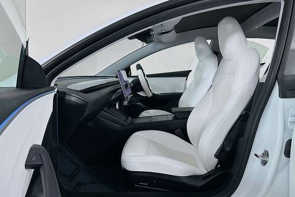 2024 Tesla MODEL 3 REAR-WHEEL DRIVE MY23.5