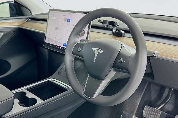 2024 Tesla MODEL Y REAR-WHEEL DRIVE MY24