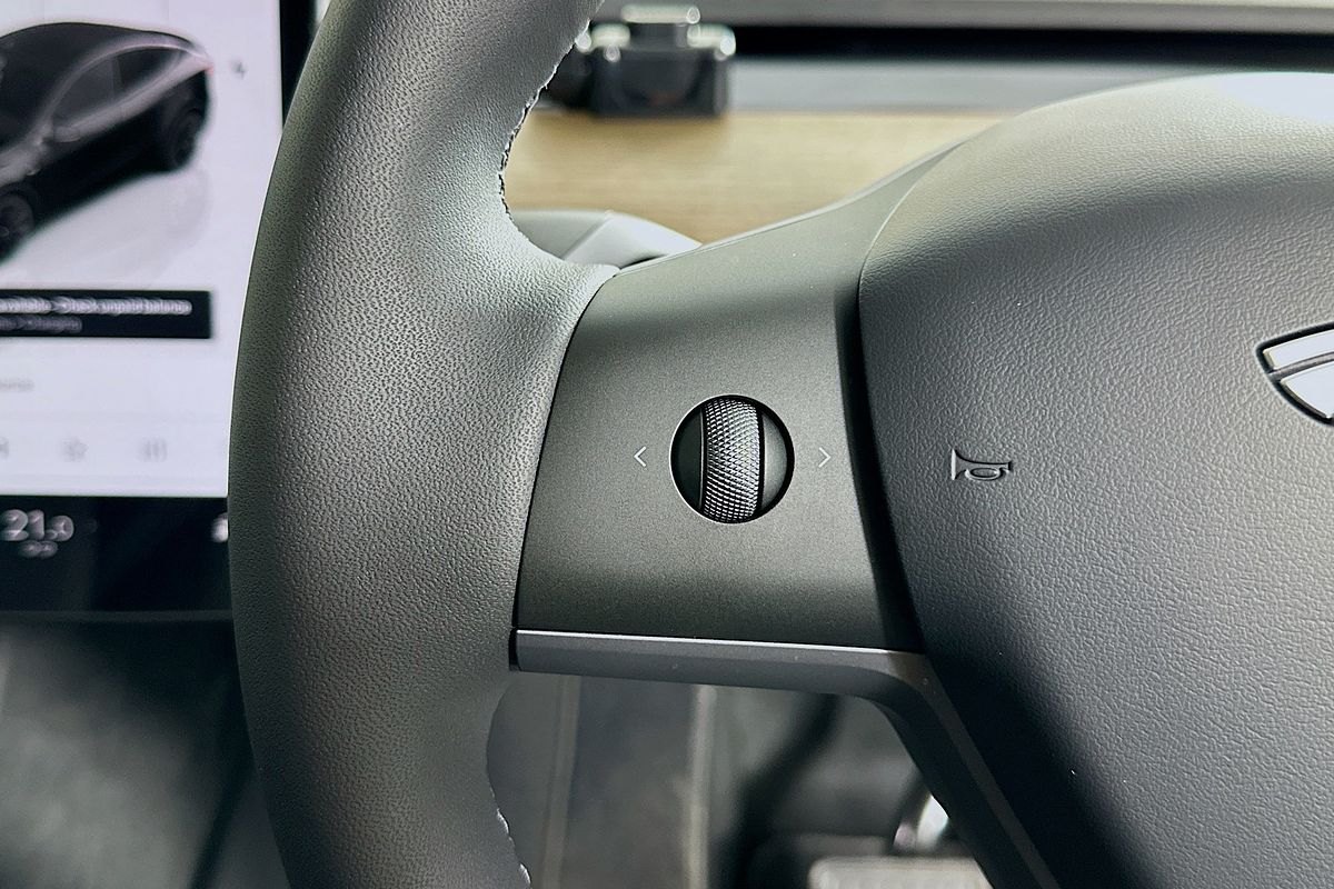 2024 Tesla MODEL Y REAR-WHEEL DRIVE MY24