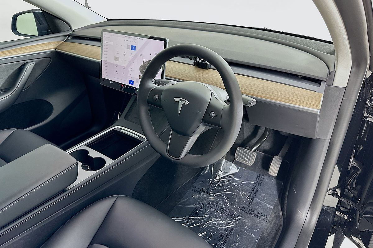 2024 Tesla MODEL Y REAR-WHEEL DRIVE MY24