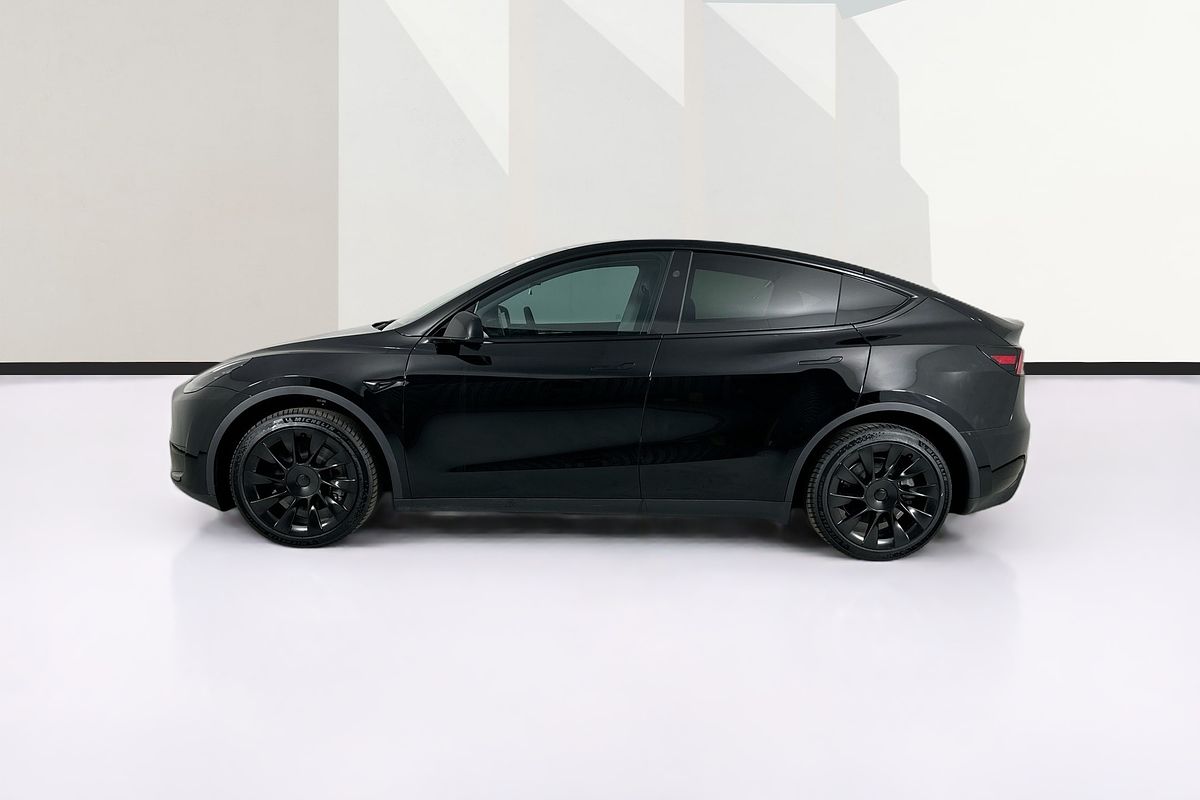 2024 Tesla MODEL Y REAR-WHEEL DRIVE MY24