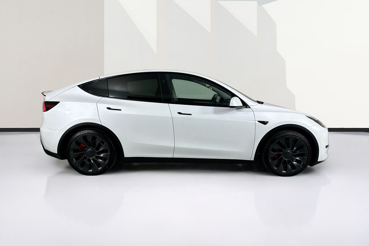 2024 Tesla MODEL Y PERFORMANCE MY24