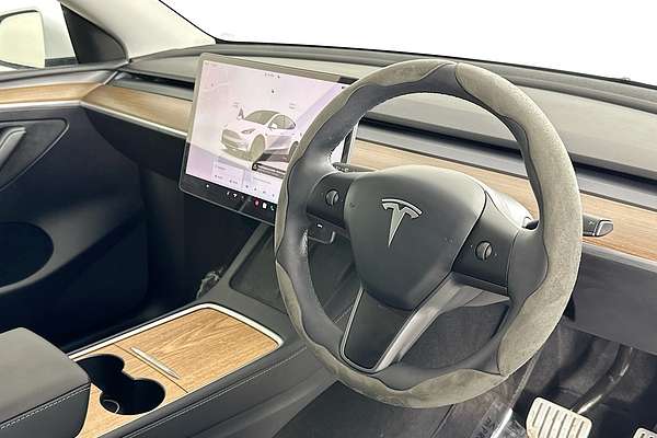 2024 Tesla MODEL Y PERFORMANCE MY24