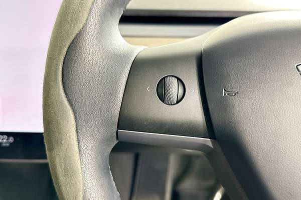 2024 Tesla MODEL Y PERFORMANCE MY24