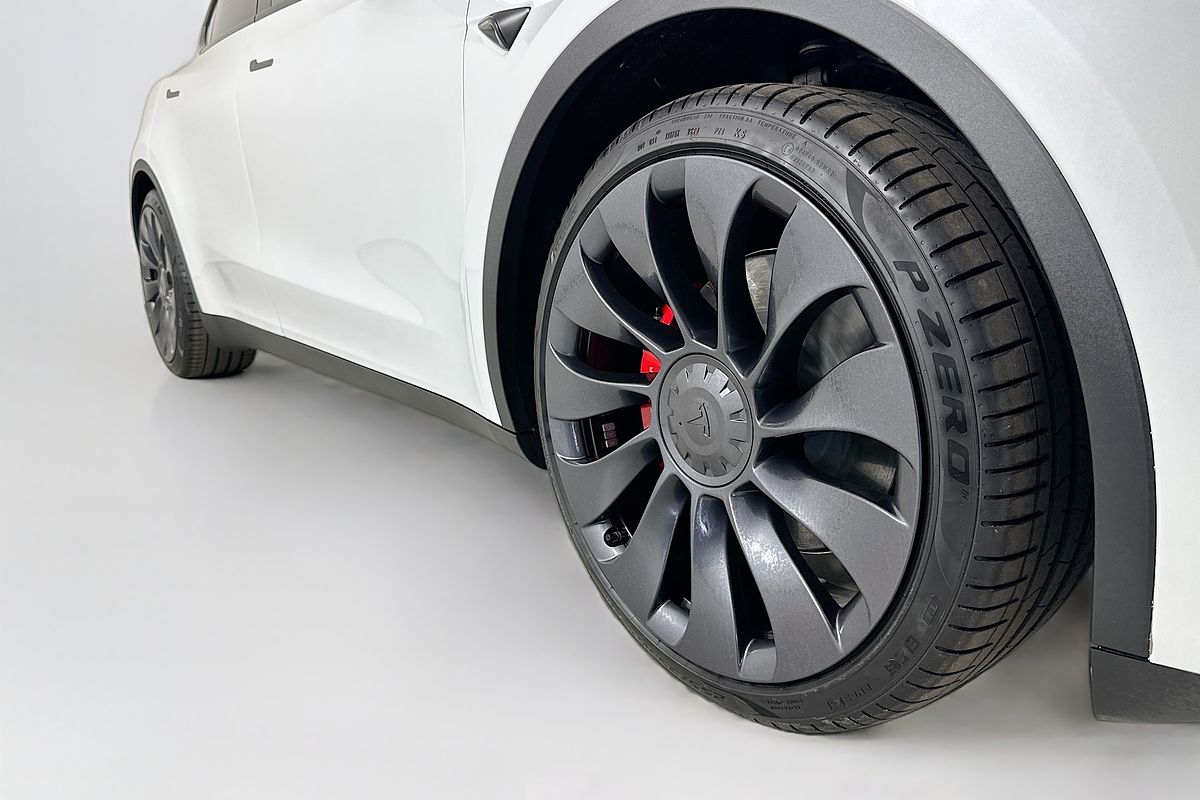 2024 Tesla MODEL Y PERFORMANCE MY24
