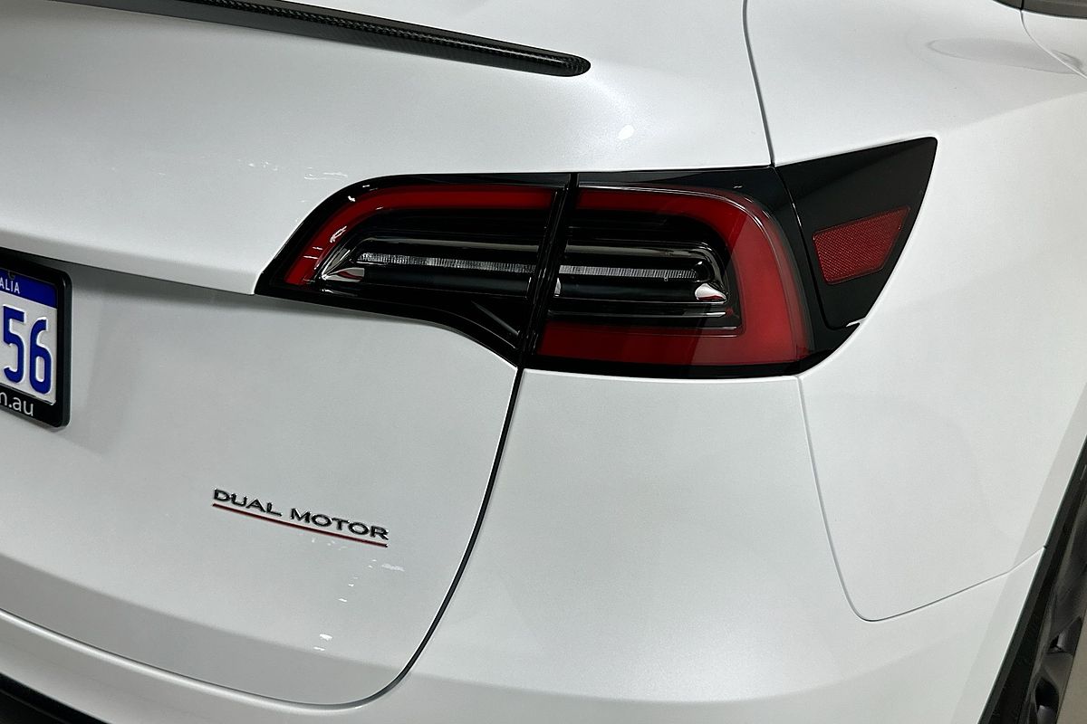 2024 Tesla MODEL Y PERFORMANCE MY24