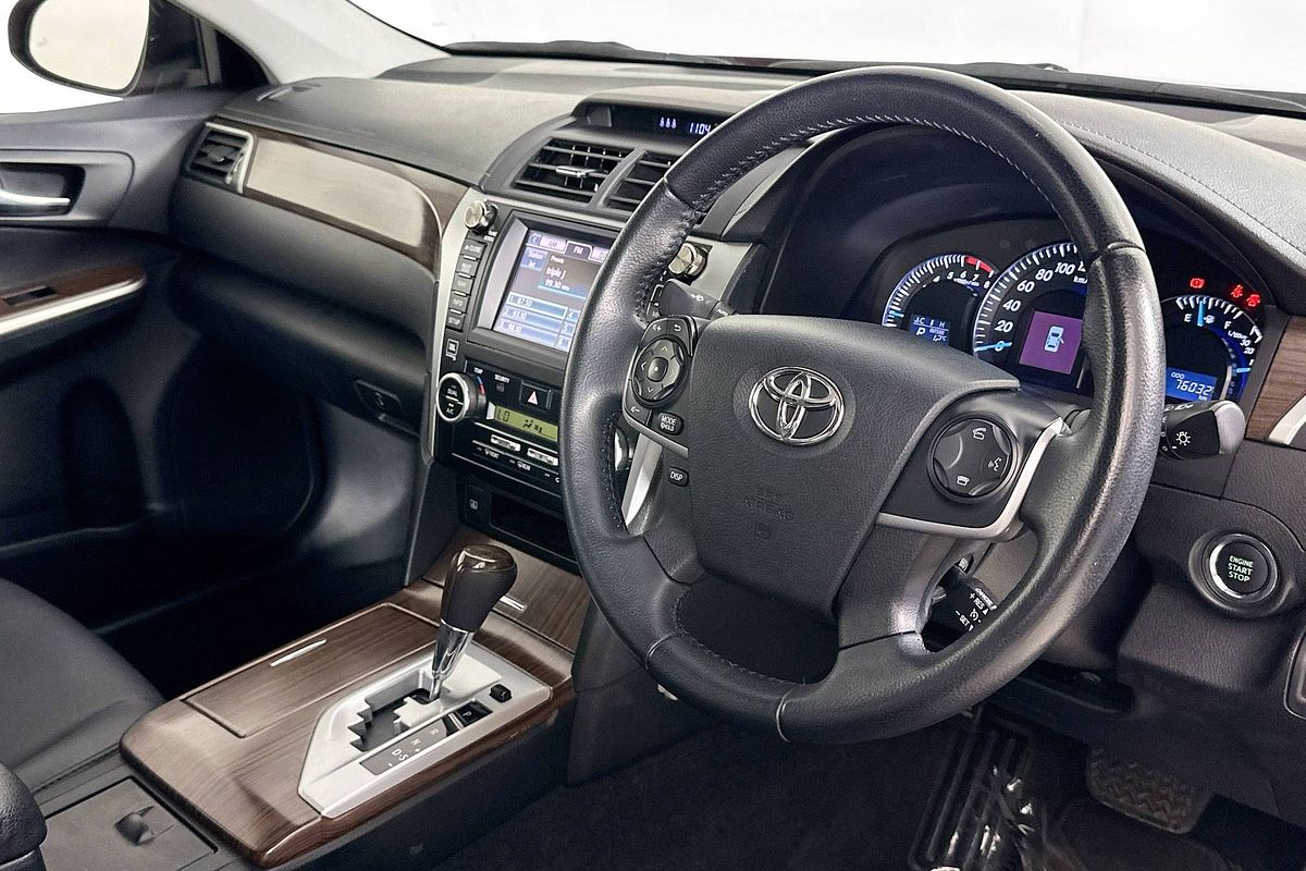 2013 Toyota AURION PRESARA GSV50R