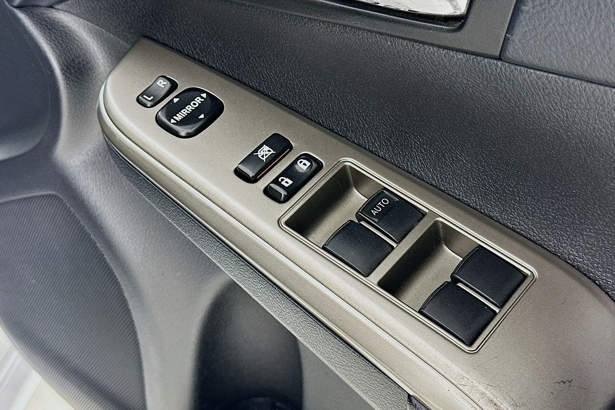 2012 Toyota AURION AT-X GSV50R