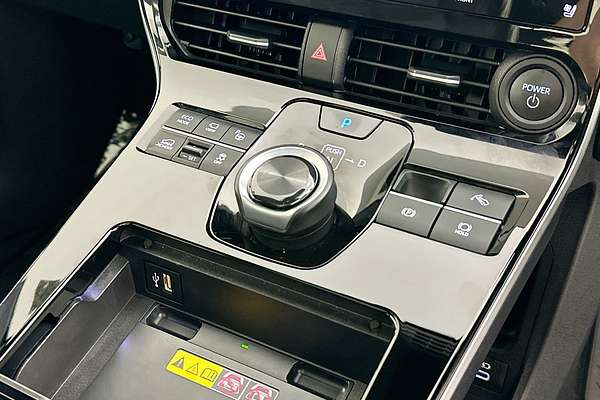 2024 Toyota bZ4X AWD - TWO TONE ROOF YEAM15R