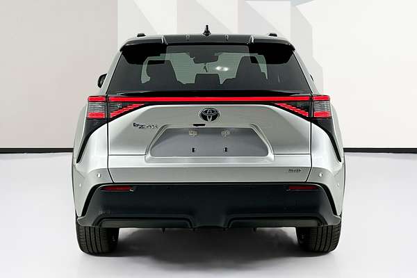 2024 Toyota bZ4X AWD - TWO TONE ROOF YEAM15R