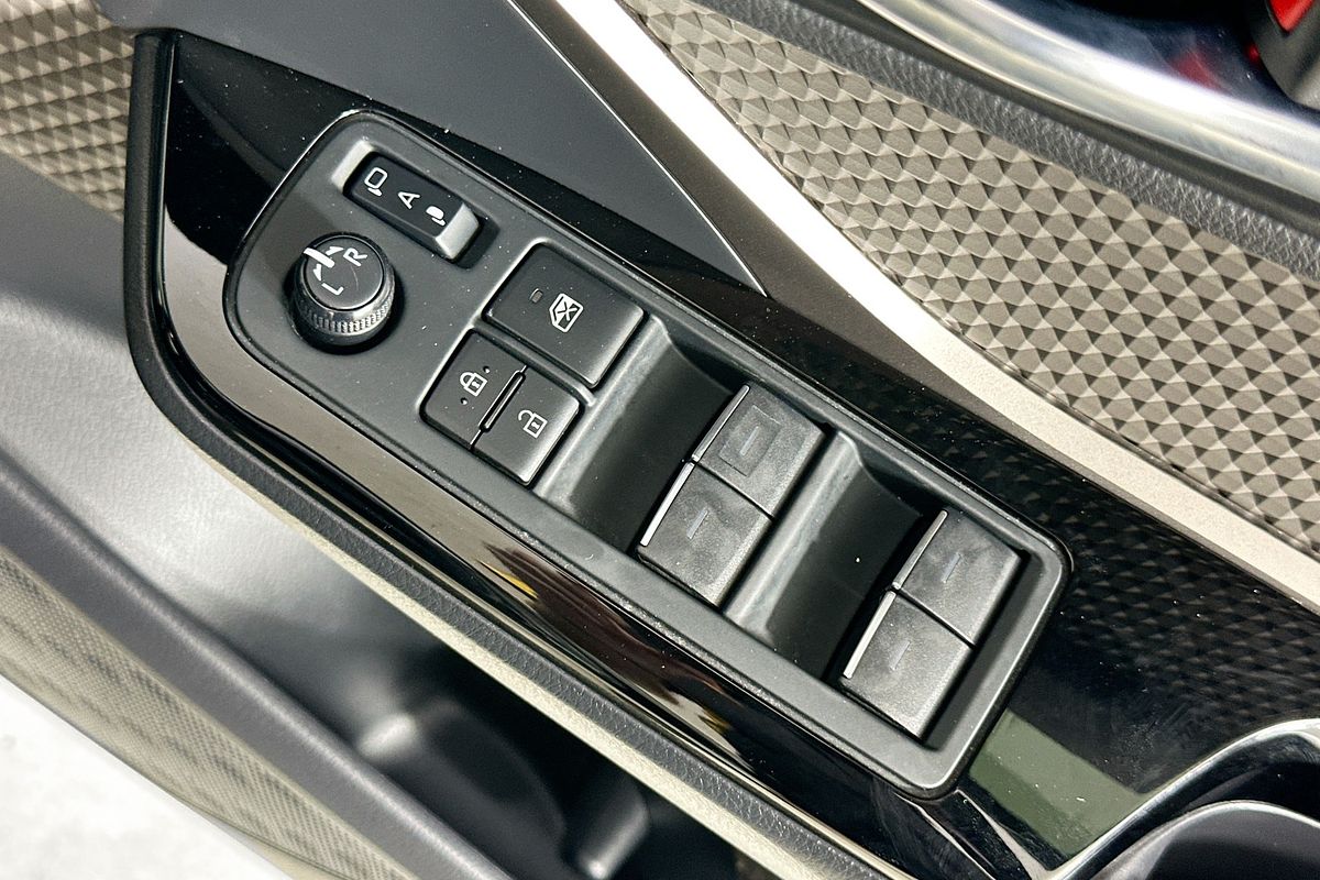 2023 Toyota C-HR KOBA (2WD) HYBRID ZYX10R