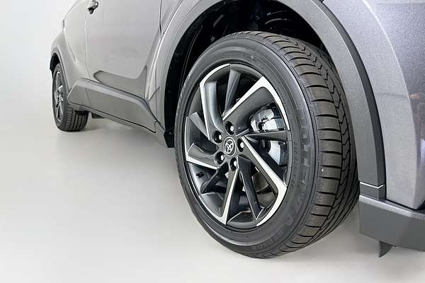 2023 Toyota C-HR KOBA (2WD) HYBRID ZYX10R