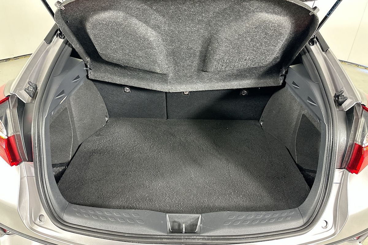 2019 Toyota C-HR (2WD) NGX10R UPDATE