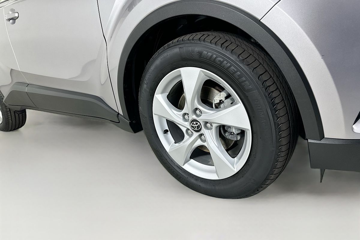 2019 Toyota C-HR (2WD) NGX10R UPDATE