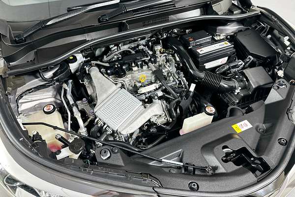 2019 Toyota C-HR (2WD) NGX10R UPDATE